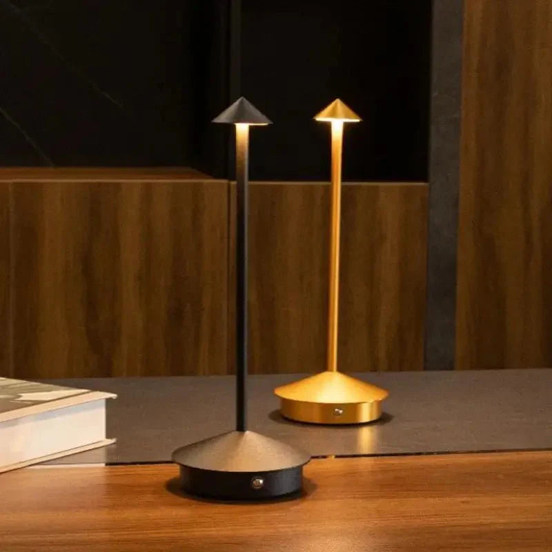 Luminária de Mesa Decorativa Sem Fio Recarregável Prestigea