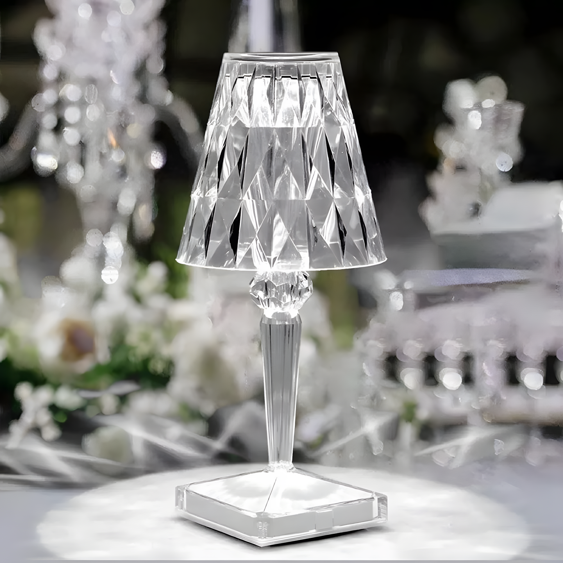 Luminária de Mesa Cristal Diamantina LED - Prestigea