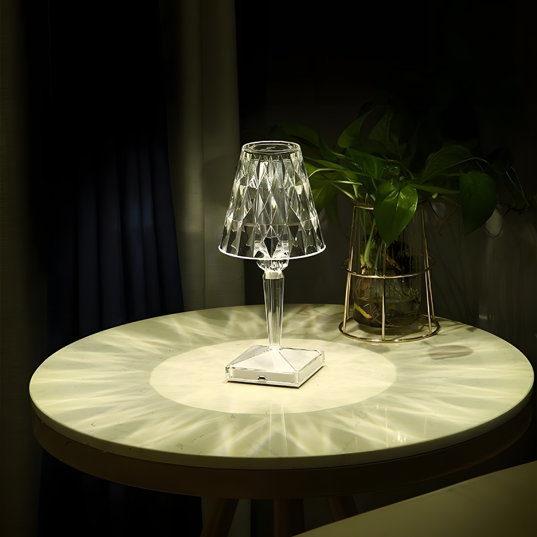 Luminária de Mesa Cristal Diamantina LED - Prestigea