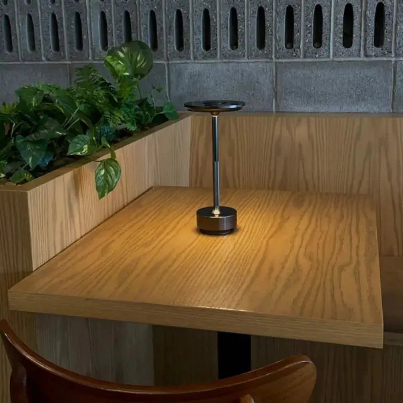 Luminária de Mesa Sem Fio 3 Tons de Luz - Prestigea