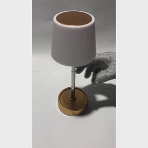 Luminária Dourada de Mesa Touch Recarregável
